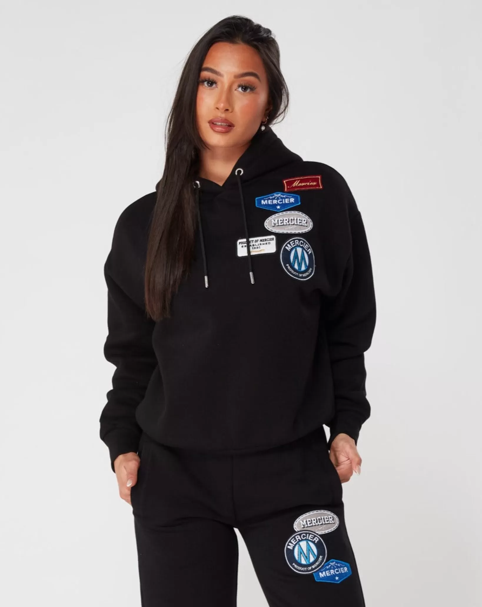 Outlet Mercier Felpa con cappuccio da donna E distintivo nero.