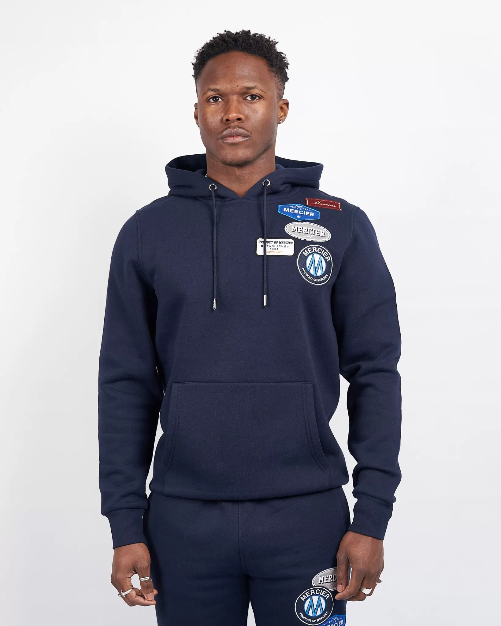 New Mercier Felpa con cappuccio Navy E Distintivo.