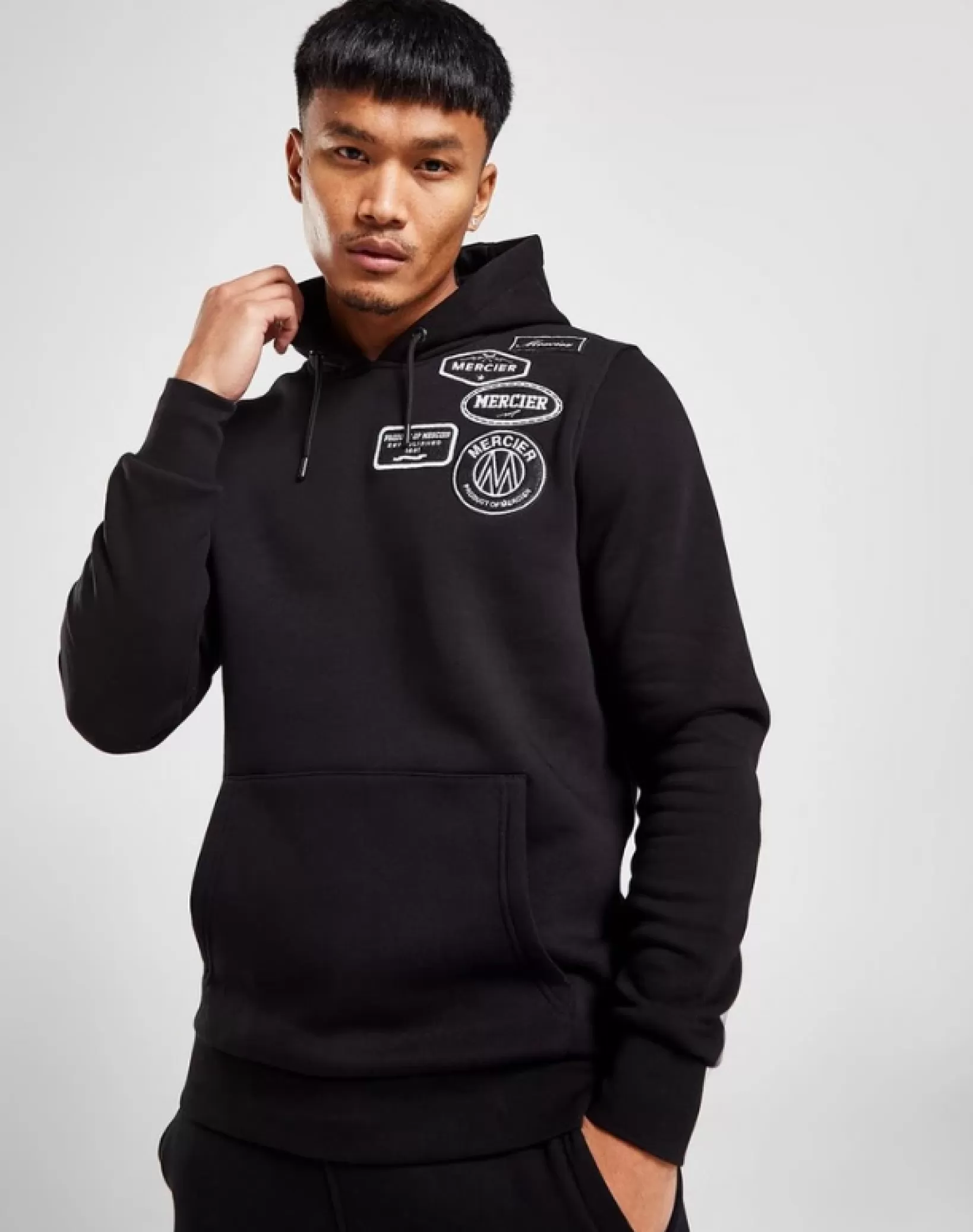 Sale Mercier Felpa con cappuccio nera con badge mono