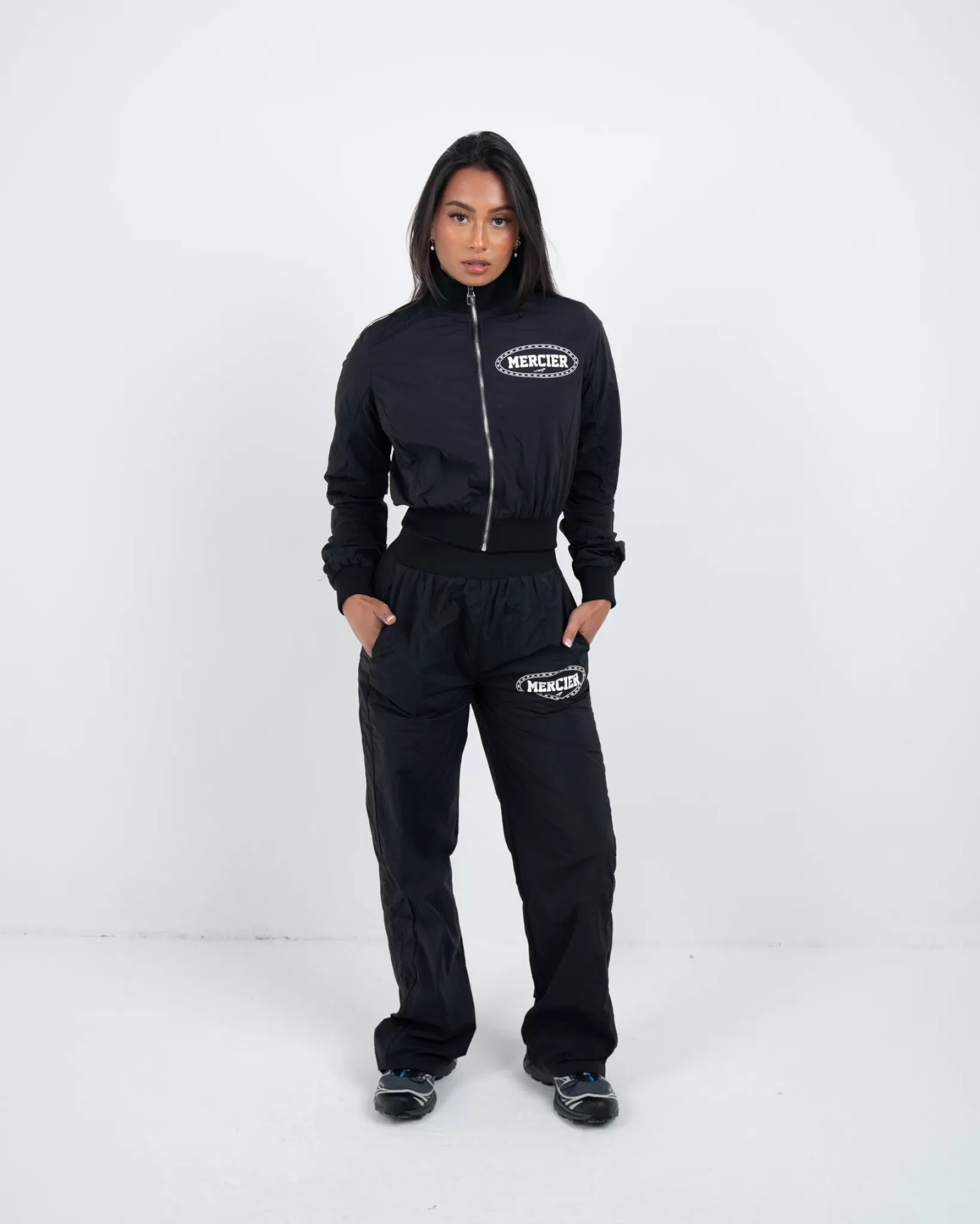 Shop Mercier Giacca crooped casa donna nera