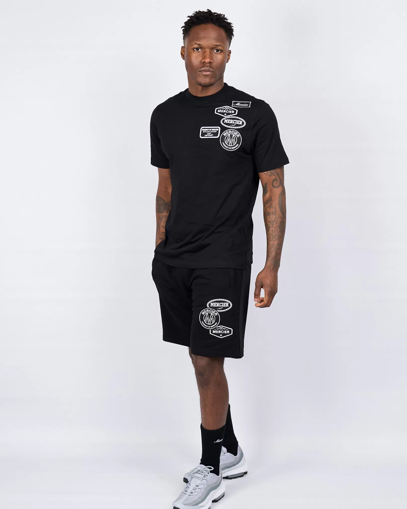Flash Sale Mercier Mono distintivo nero Tshirt